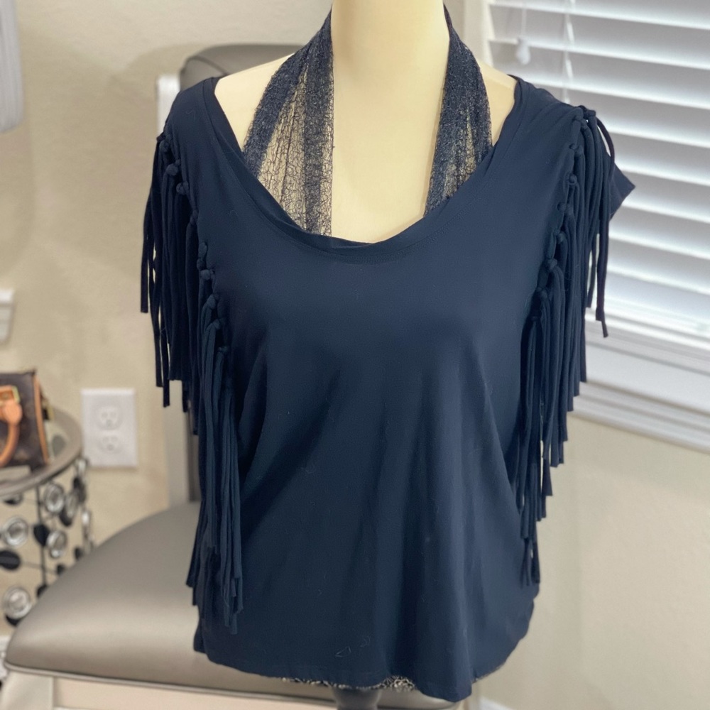 Chelsea & Theodore fringe tee size small
